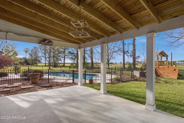 2300 Turnberry Street, New Iberia, LA 70563