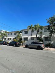 8021 Abbott Ave, Miami Beach, FL 33141