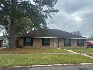 762 Chippenham Dr, Baton Rouge, LA 70808