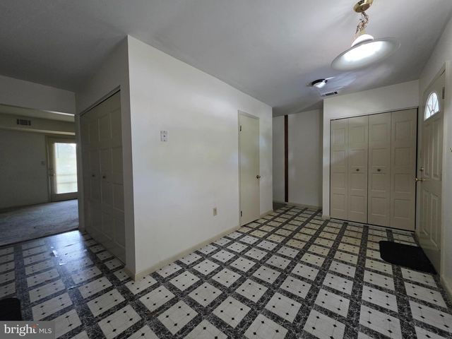 543 CLOVERBROOK DR, Ephrata, PA 17522