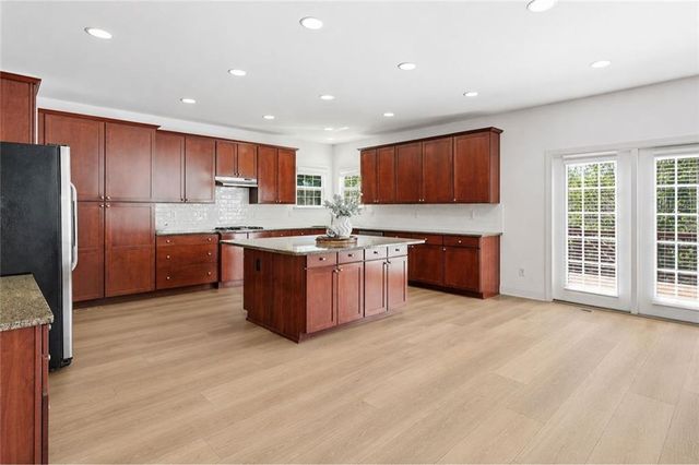 5025 Shelbourne Drive, Cumming, GA 30041