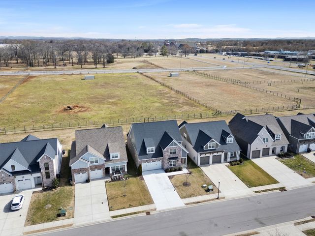 3444 Caroline Farms Dr, Murfreesboro, TN 37129