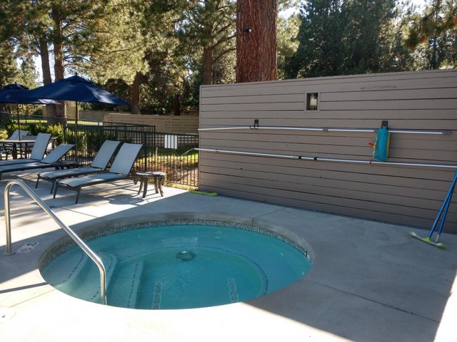 19717 SW Mount Bachelor Drive UNIT 131, Bend, OR 97702