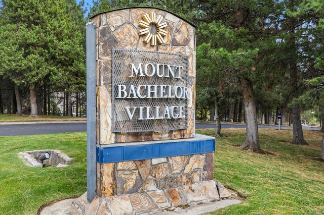 19717 SW Mount Bachelor Drive UNIT 131, Bend, OR 97702