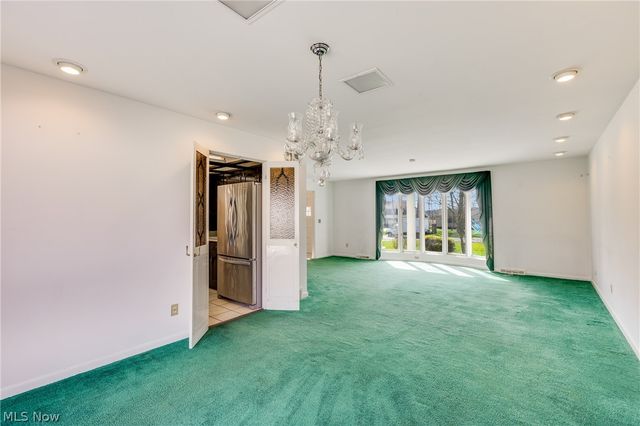 5365 Sampson Drive, Girard, OH 44420