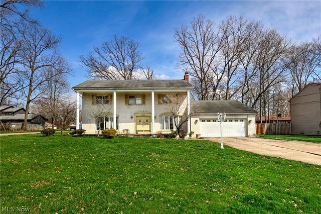 5365 Sampson Drive, Girard, OH 44420