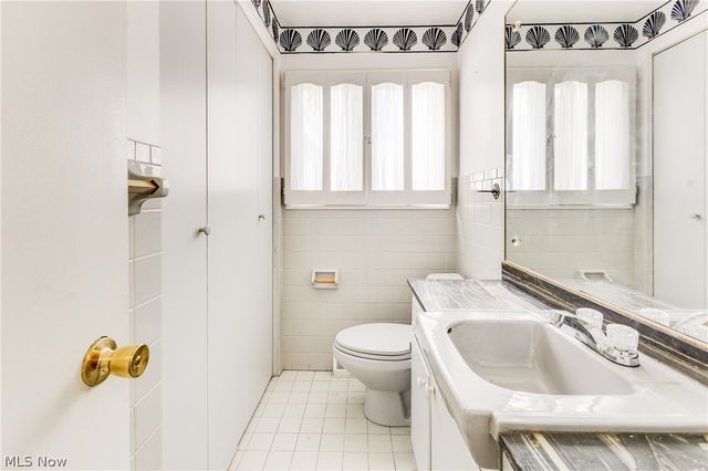 5365 Sampson Drive, Girard, OH 44420