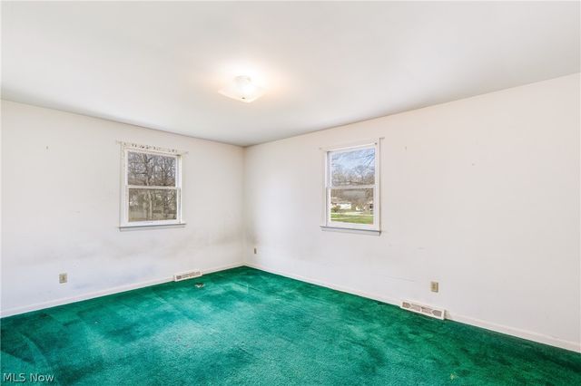 5365 Sampson Drive, Girard, OH 44420