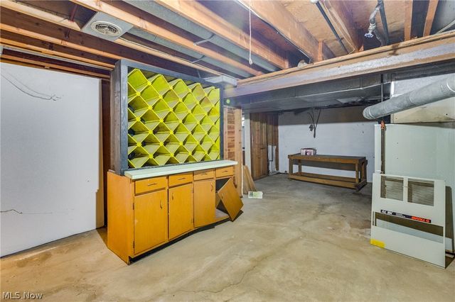 5365 Sampson Drive, Girard, OH 44420