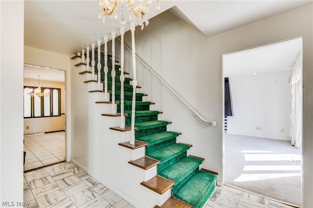5365 Sampson Drive, Girard, OH 44420