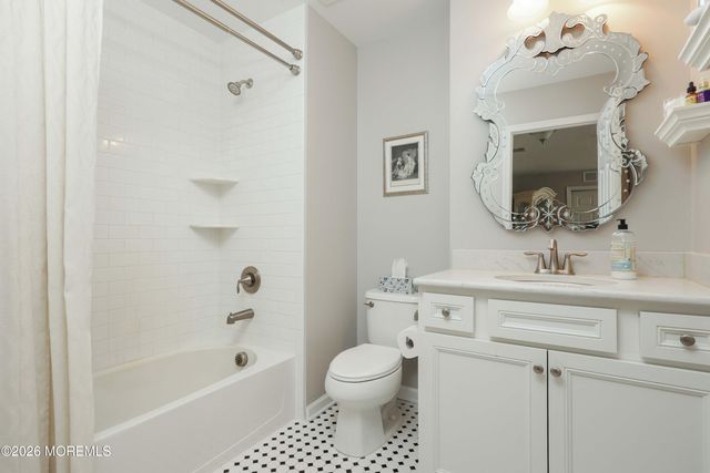 2 Lily Pond Court, Howell, NJ 07731