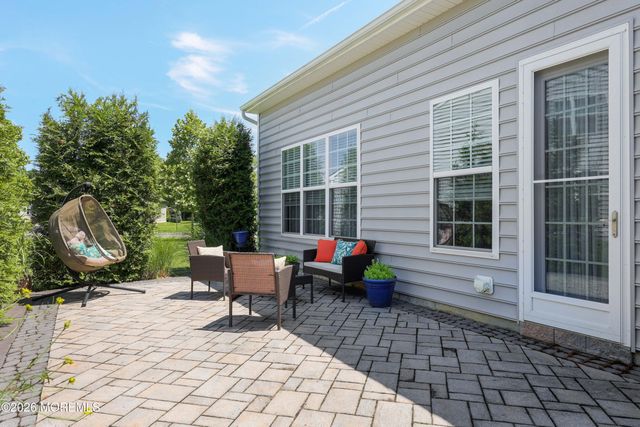 2 Lily Pond Court, Howell, NJ 07731