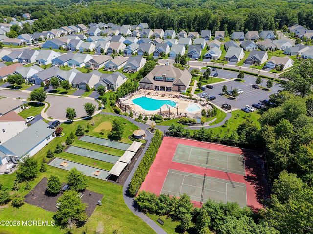 2 Lily Pond Court, Howell, NJ 07731