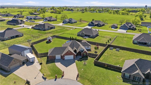 14322 N 55th East Avenue, Collinsville, OK 74021