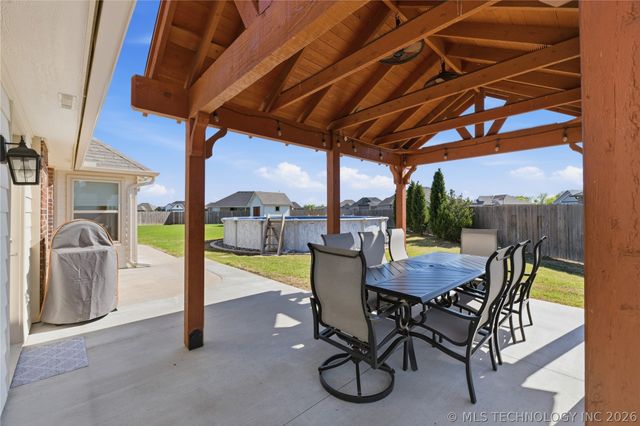 14322 N 55th East Avenue, Collinsville, OK 74021