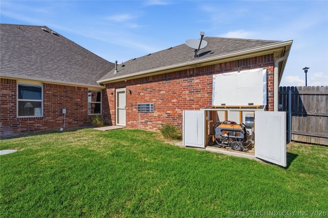 14322 N 55th East Avenue, Collinsville, OK 74021