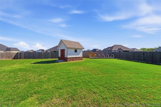 14322 N 55th East Avenue, Collinsville, OK 74021