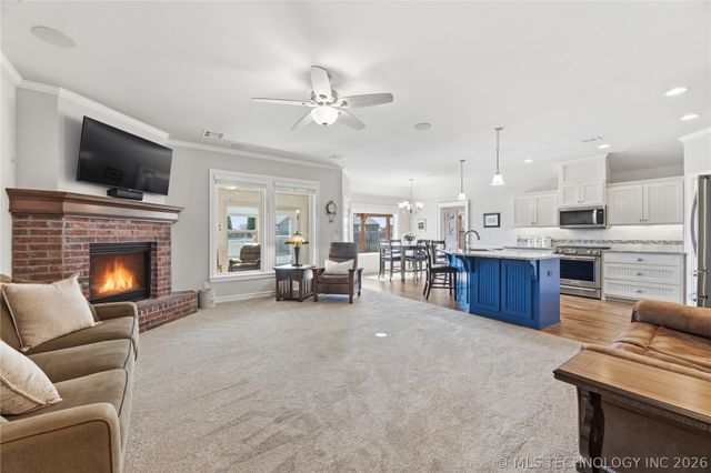 14322 N 55th East Avenue, Collinsville, OK 74021