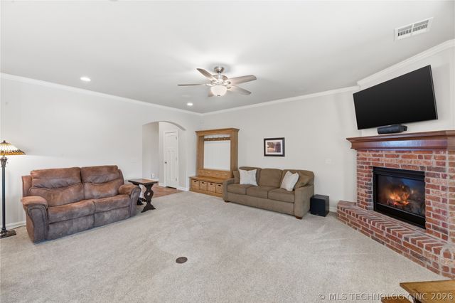 14322 N 55th East Avenue, Collinsville, OK 74021