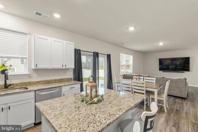 144 BELL TOWER LN, Charles Town, WV 25414