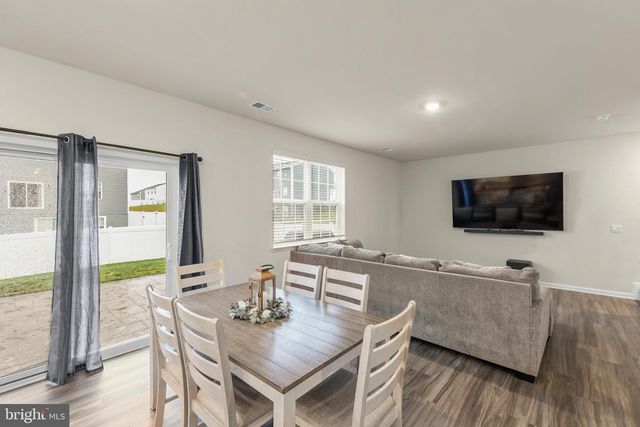 144 BELL TOWER LN, Charles Town, WV 25414