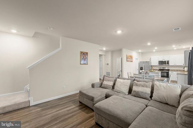 144 BELL TOWER LN, Charles Town, WV 25414