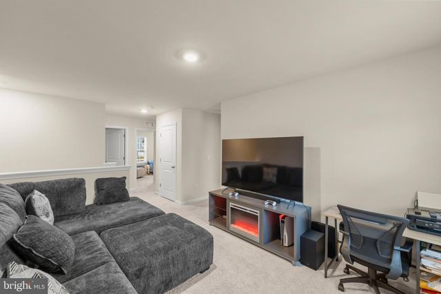 144 BELL TOWER LN, Charles Town, WV 25414