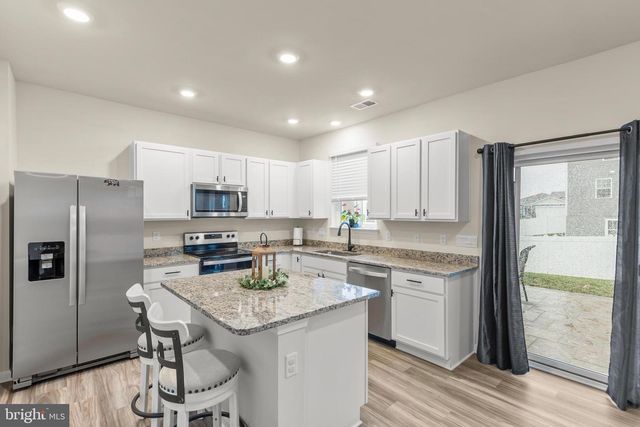 144 BELL TOWER LN, Charles Town, WV 25414