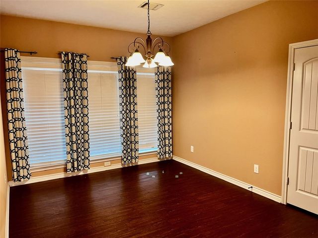 908 Emerald Dove Avenue, College Station, TX 77845