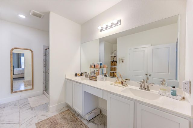 5009 Coral Vine Court, Pearland, TX 77584