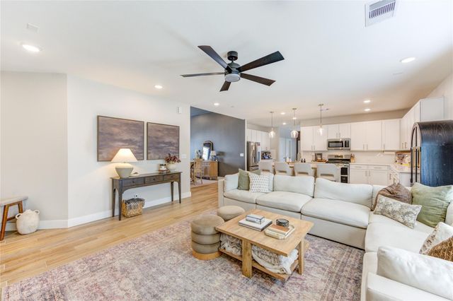 5009 Coral Vine Court, Pearland, TX 77584