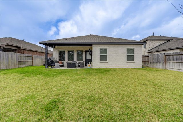 5009 Coral Vine Court, Pearland, TX 77584