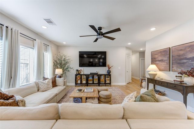 5009 Coral Vine Court, Pearland, TX 77584