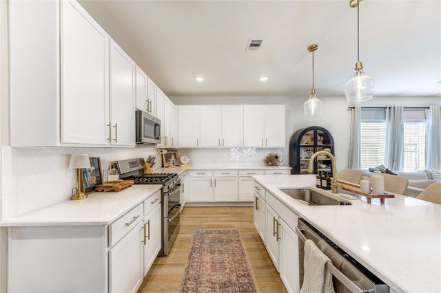 5009 Coral Vine Court, Pearland, TX 77584