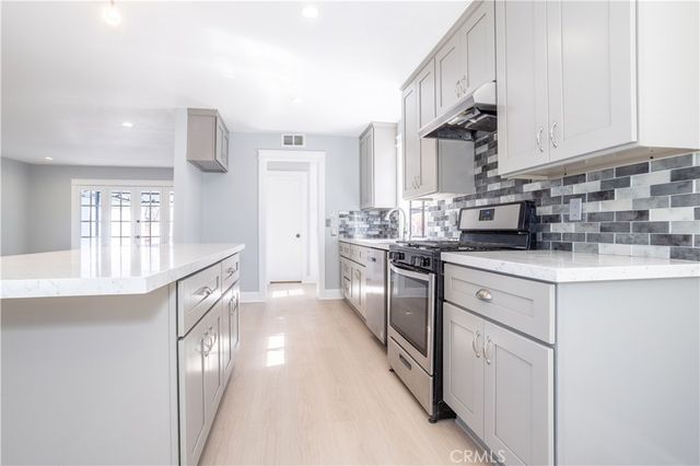 11256 Haskell Avenue, Granada Hills, CA 91344