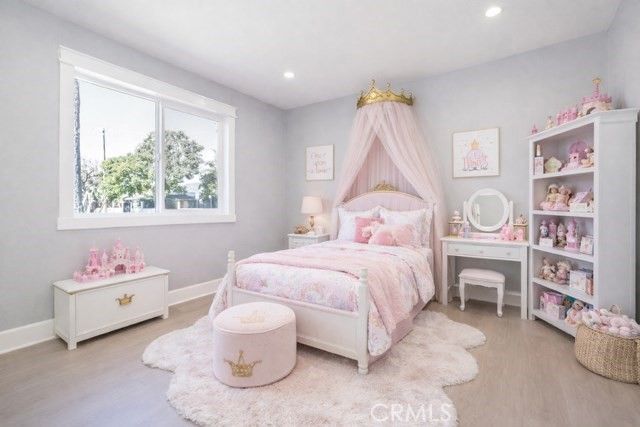 11256 Haskell Avenue, Granada Hills, CA 91344