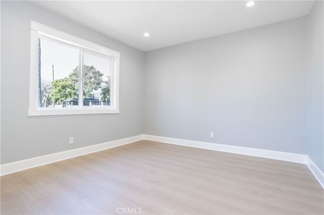 11256 Haskell Avenue, Granada Hills, CA 91344