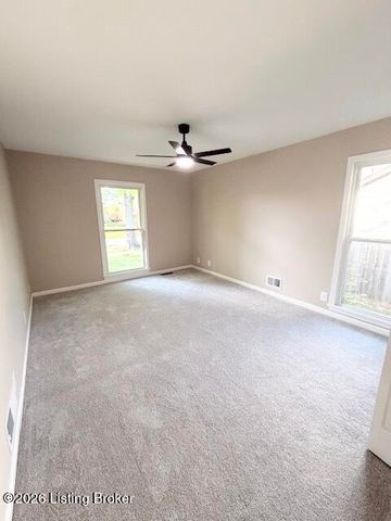 10110 Timberwood Cir, Louisville, KY 40223