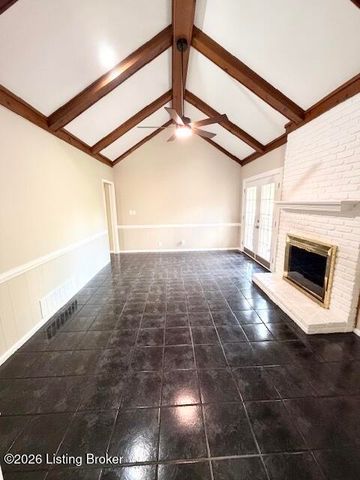 10110 Timberwood Cir, Louisville, KY 40223