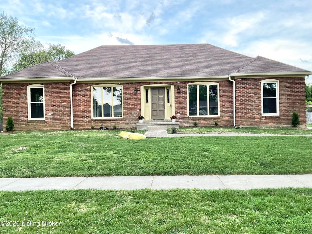 10110 Timberwood Cir, Louisville, KY 40223