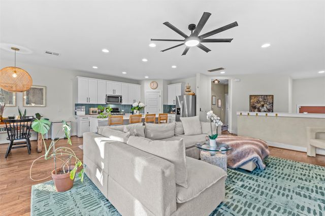 317 Bridgeford DR, Austin, TX 78745