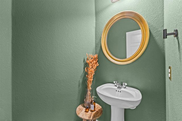 317 Bridgeford DR, Austin, TX 78745