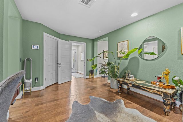 317 Bridgeford DR, Austin, TX 78745