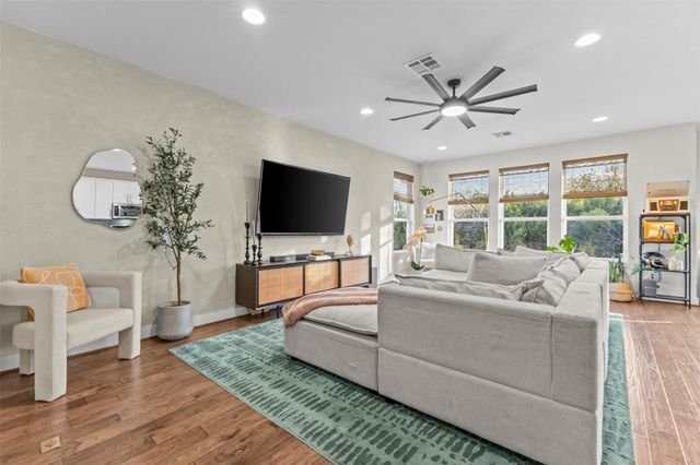 317 Bridgeford DR, Austin, TX 78745