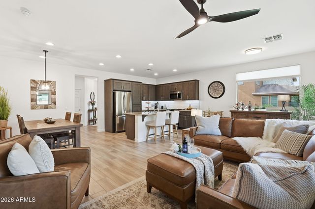 796 E VERDE Boulevard, Queen Creek, AZ 85140