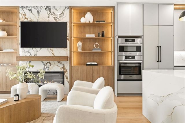 39 G St, Boston, MA 02127