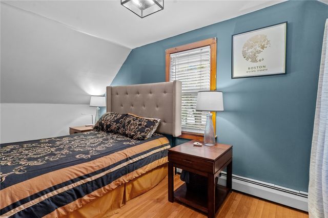 40 Glen Street, East Providence, RI 02915
