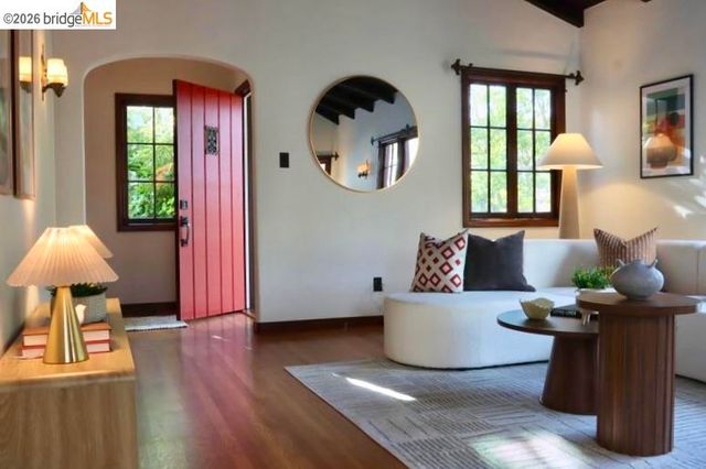 385 Vermont Ave, Berkeley, CA 94707