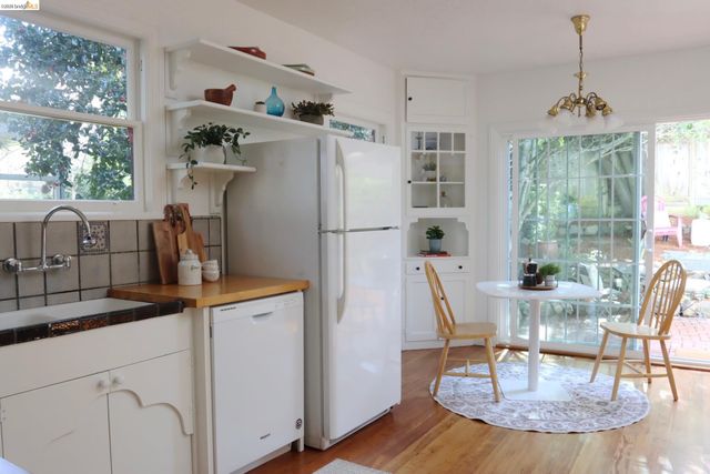 385 Vermont Ave, Berkeley, CA 94707