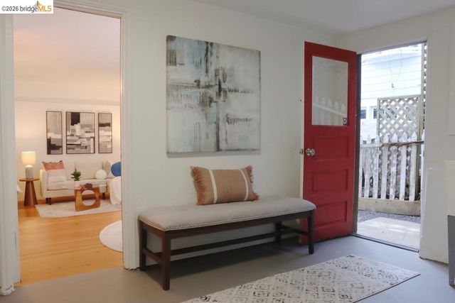 385 Vermont Ave, Berkeley, CA 94707